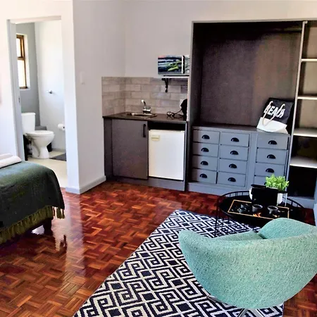 Camborne Holiday Apartments Cape Town Exterior photo