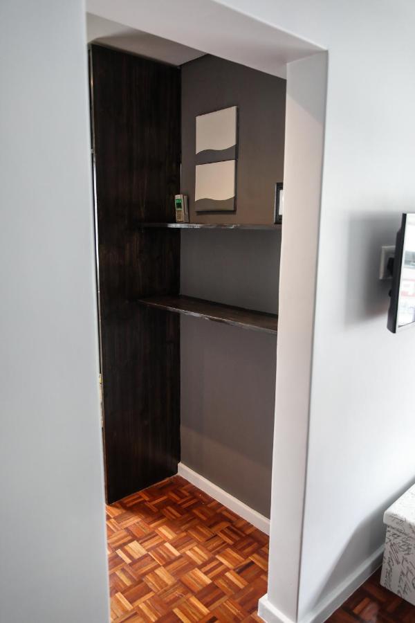 Apartment Camborne *