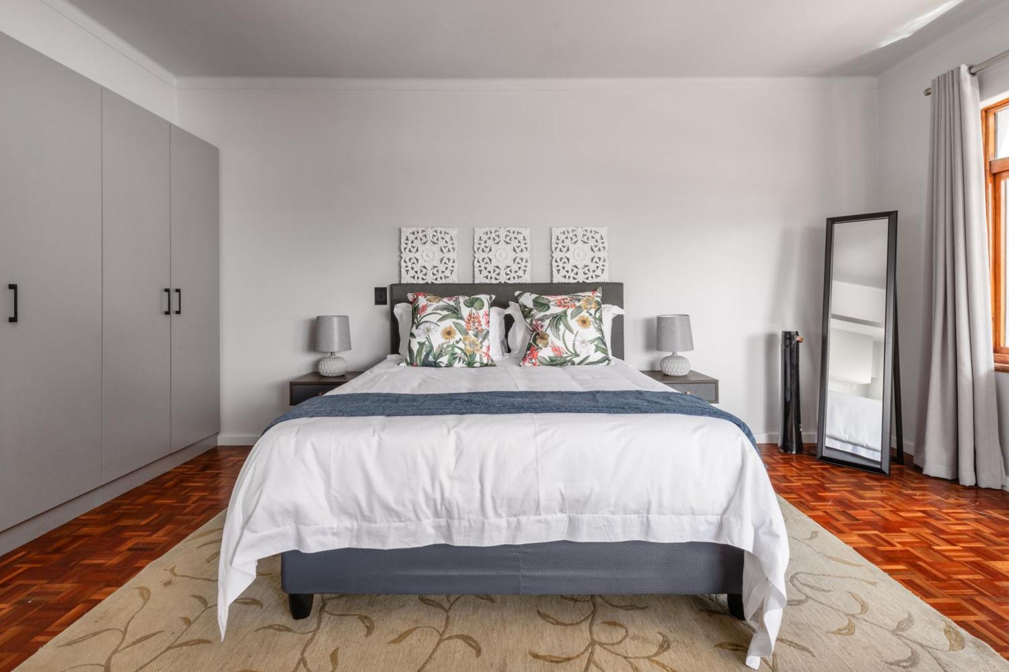 Apartment Camborne *